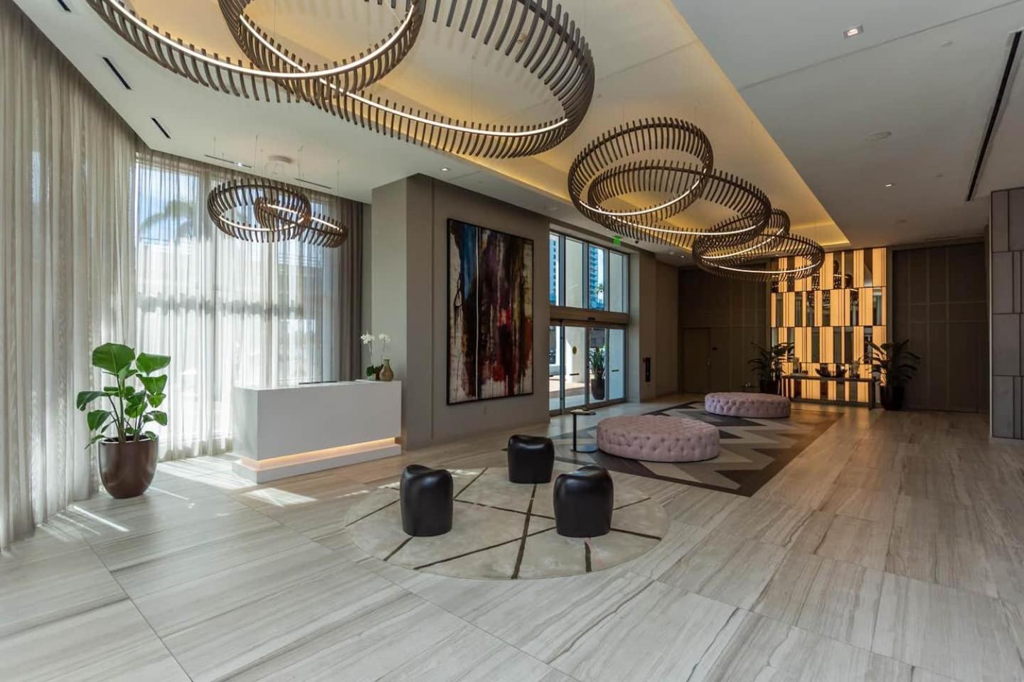 Amazing Apartments At H Beach House ฮอลลีวูด ภายนอก รูปภาพ