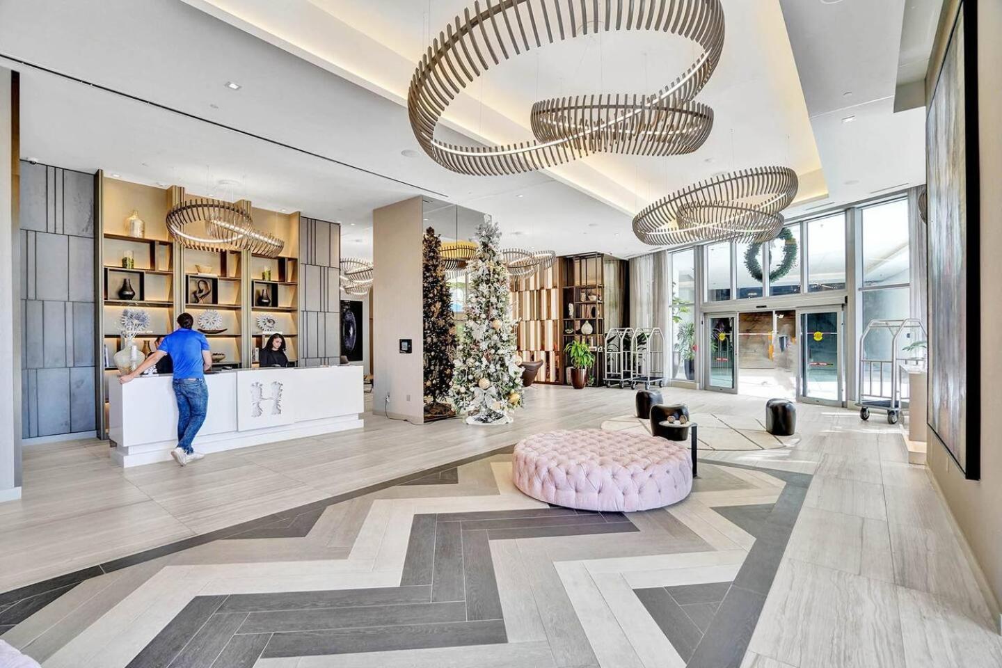 Amazing Apartments At H Beach House ฮอลลีวูด ภายนอก รูปภาพ