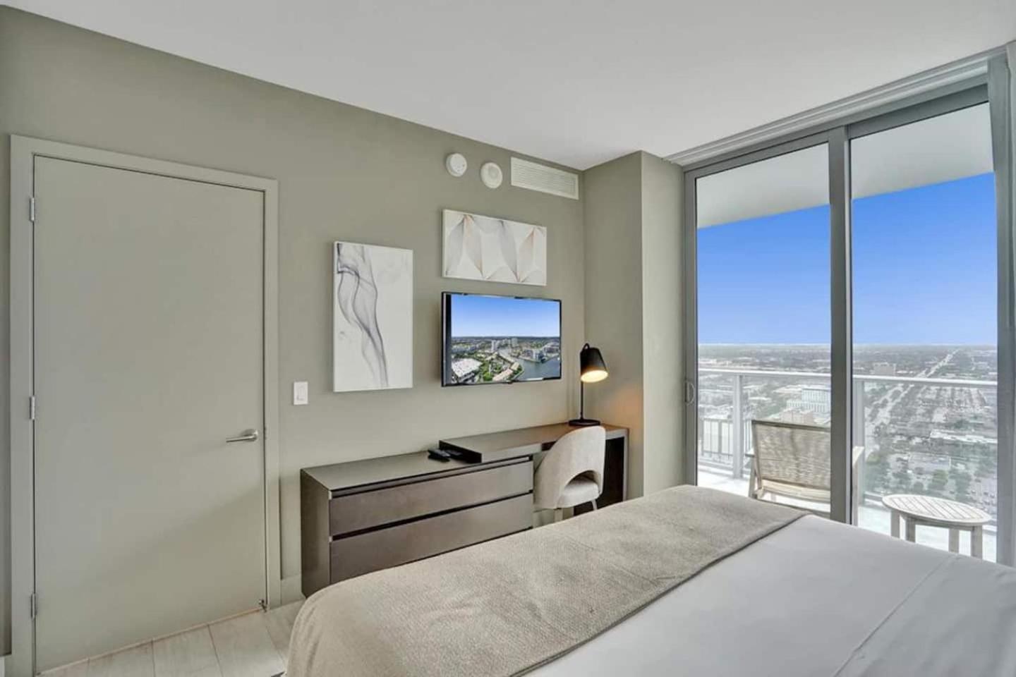 Amazing Apartments At H Beach House ฮอลลีวูด ภายนอก รูปภาพ