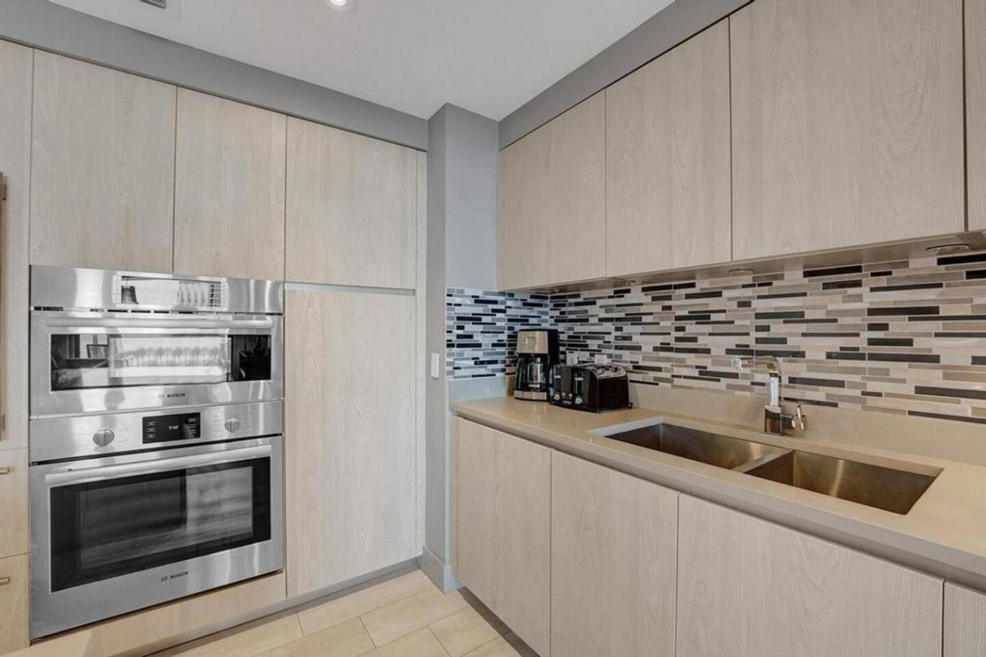 Amazing Apartments At H Beach House ฮอลลีวูด ภายนอก รูปภาพ