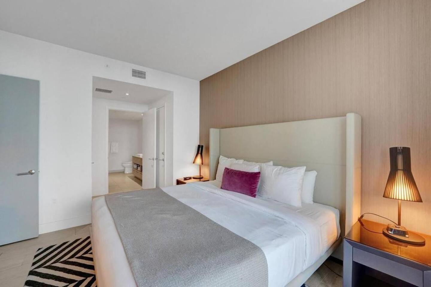 Amazing Apartments At H Beach House ฮอลลีวูด ภายนอก รูปภาพ