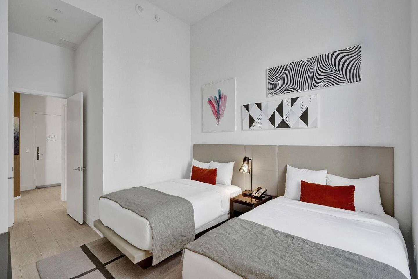 Amazing Apartments At H Beach House ฮอลลีวูด ภายนอก รูปภาพ